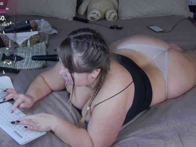 FLUFFY_BEAUTY webcam