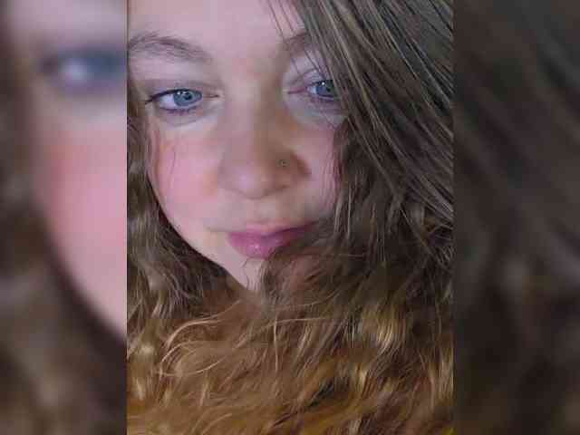 FLUFFY_BEAUTY webcam