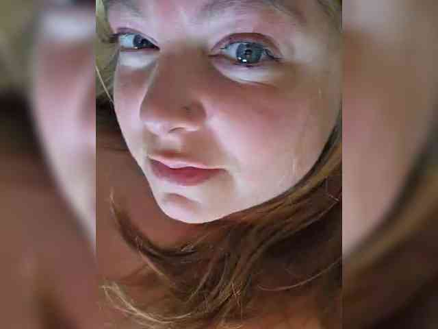 FLUFFY_BEAUTY webcam