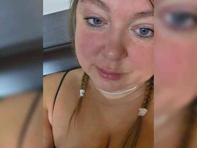 FLUFFY_BEAUTY webcam