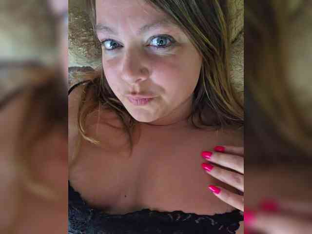 FLUFFY_BEAUTY webcam