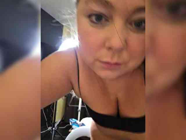 FLUFFY_BEAUTY webcam