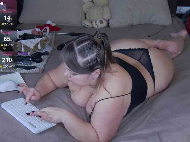 FLUFFY_BEAUTY webcam