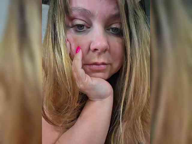 FLUFFY_BEAUTY webcam