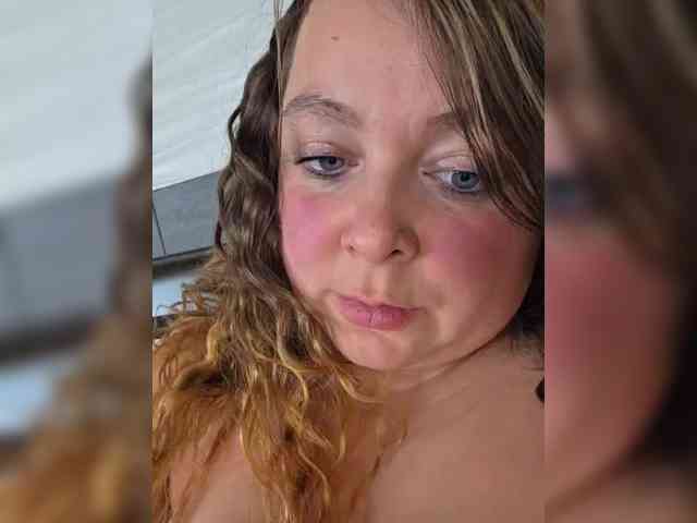 FLUFFY_BEAUTY webcam