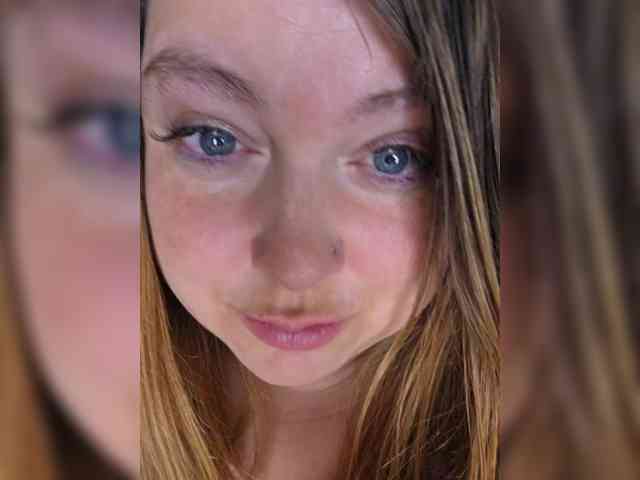 FLUFFY_BEAUTY webcam