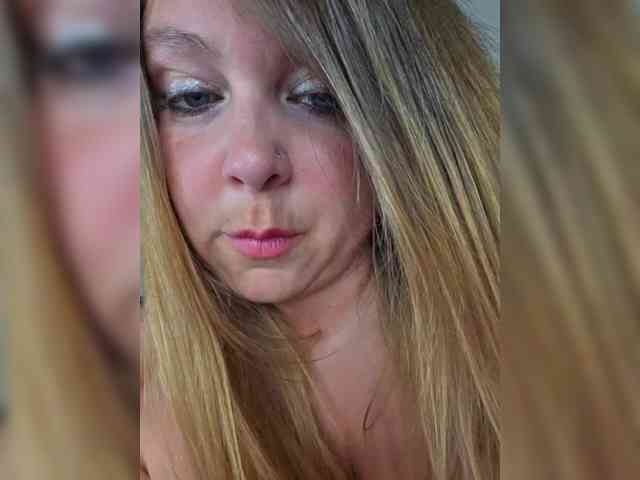 FLUFFY_BEAUTY webcam