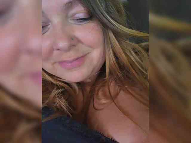 FLUFFY_BEAUTY webcam