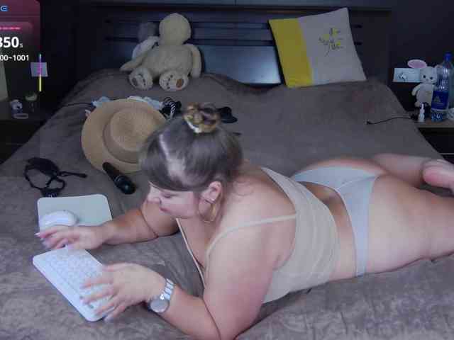 FLUFFY_BEAUTY webcam