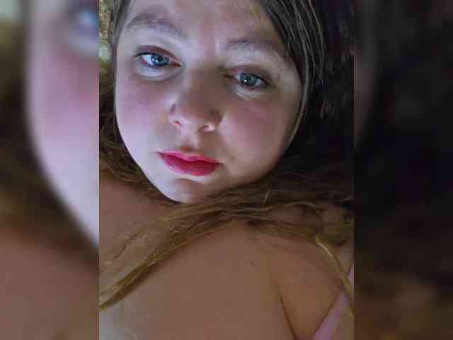 FLUFFY_BEAUTY webcam