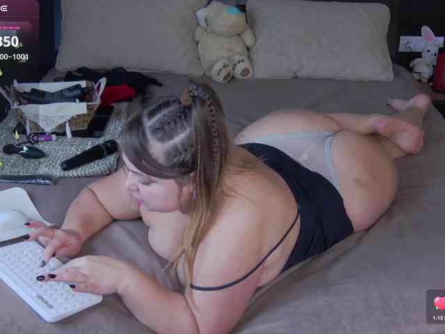 FLUFFY_BEAUTY webcam