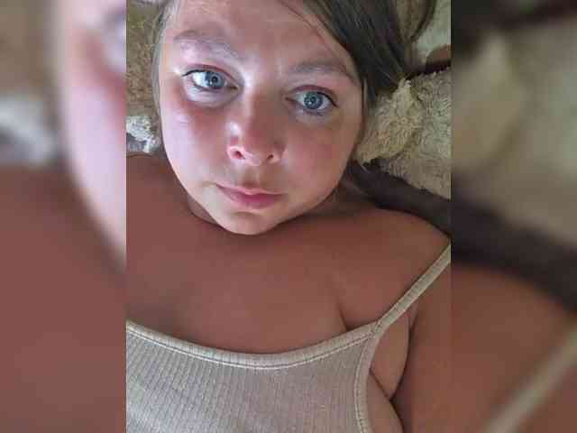 FLUFFY_BEAUTY webcam
