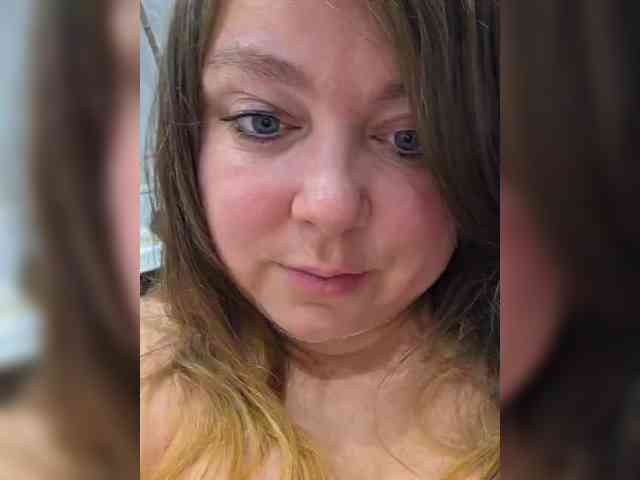 FLUFFY_BEAUTY webcam