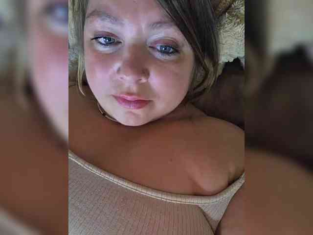 FLUFFY_BEAUTY webcam