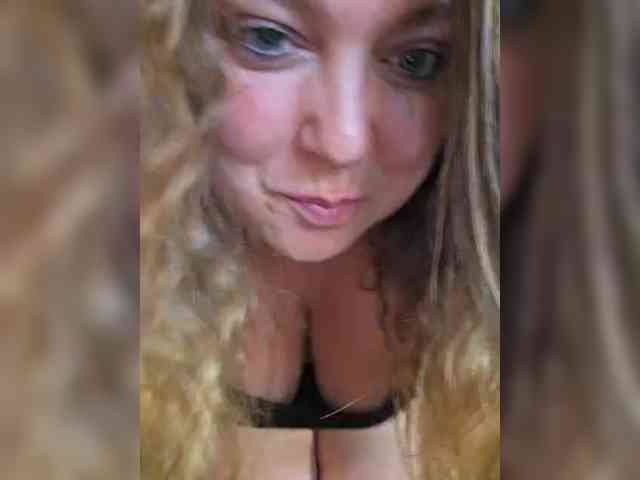 FLUFFY_BEAUTY webcam