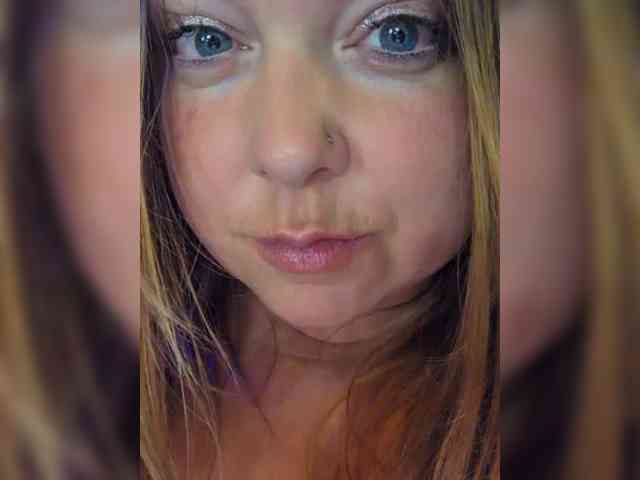 FLUFFY_BEAUTY webcam