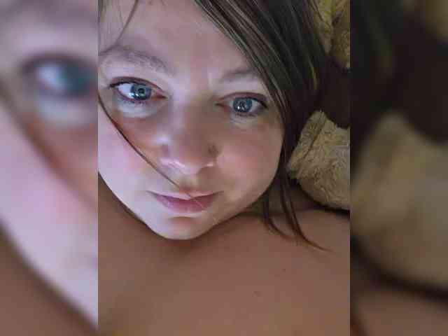 FLUFFY_BEAUTY webcam