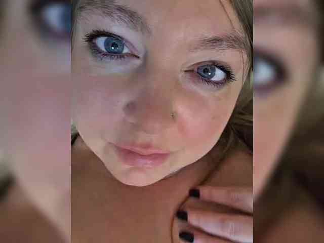 FLUFFY_BEAUTY webcam