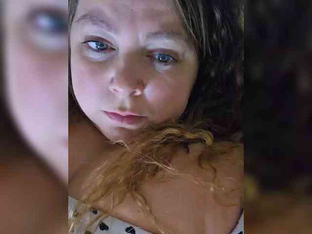 FLUFFY_BEAUTY webcam