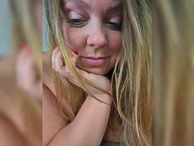 FLUFFY_BEAUTY webcam