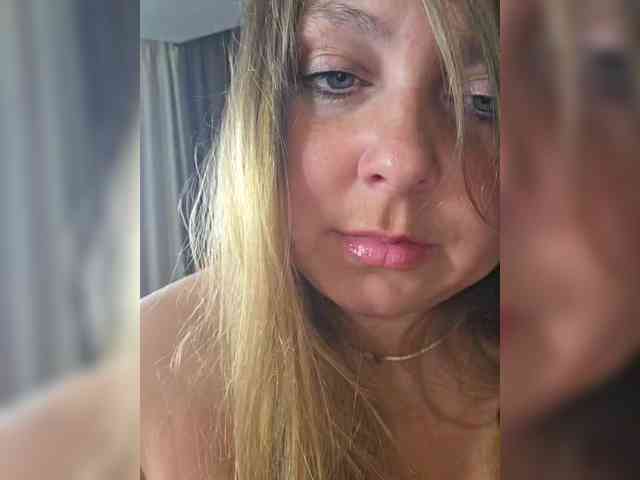 FLUFFY_BEAUTY webcam
