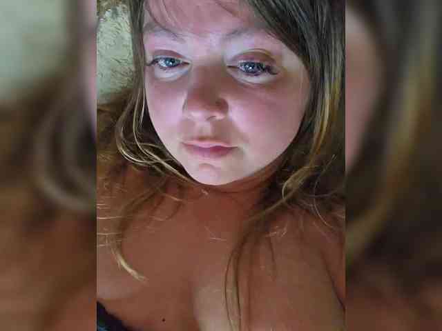 FLUFFY_BEAUTY webcam