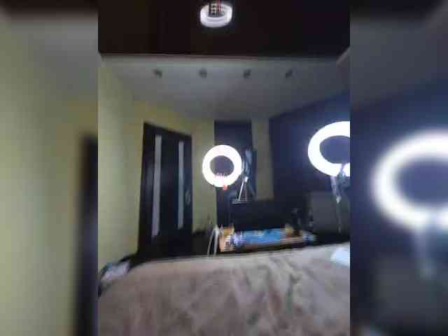 FLUFFY_BEAUTY webcam