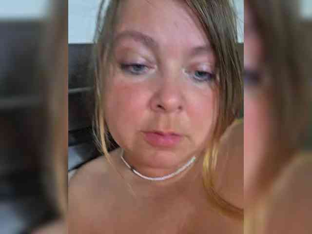 FLUFFY_BEAUTY webcam