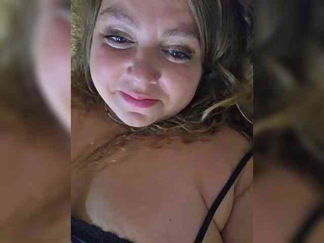 FLUFFY_BEAUTY webcam