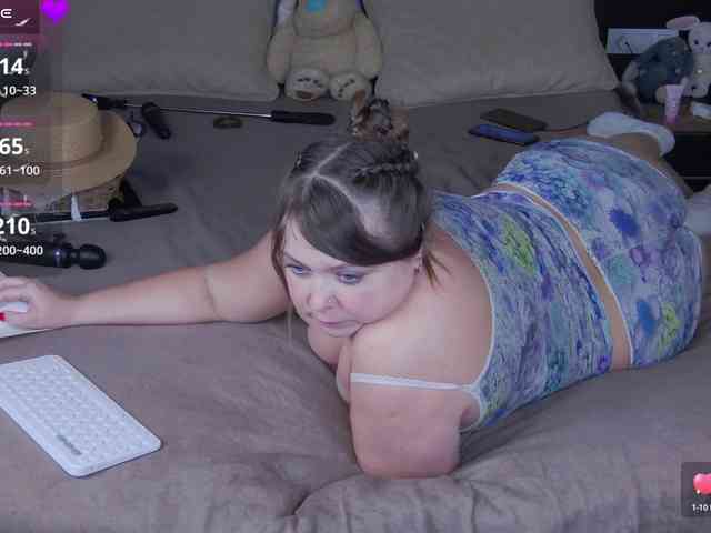 FLUFFY_BEAUTY webcam