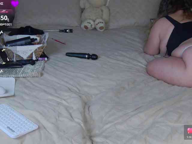 FLUFFY_BEAUTY webcam