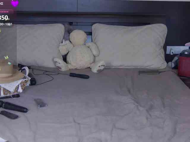 FLUFFY_BEAUTY webcam