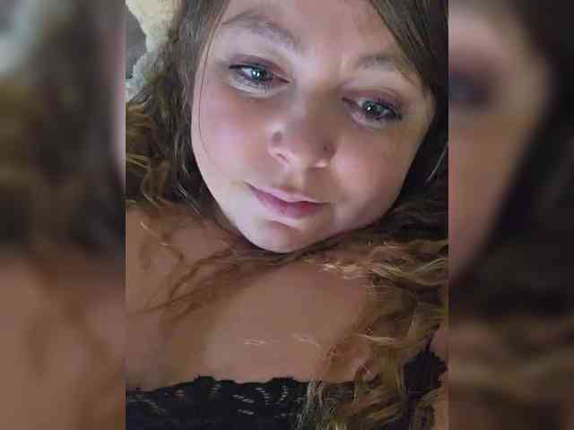 FLUFFY_BEAUTY webcam