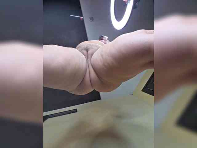 FLUFFY_BEAUTY webcam