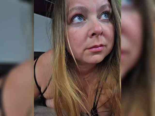 FLUFFY_BEAUTY webcam