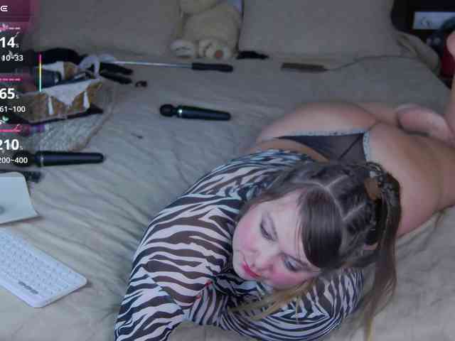 FLUFFY_BEAUTY webcam