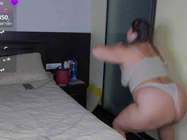 FLUFFY_BEAUTY webcam