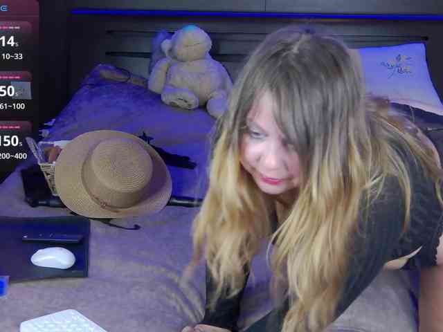 FLUFFY_BEAUTY webcam