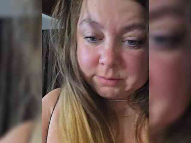 FLUFFY_BEAUTY webcam