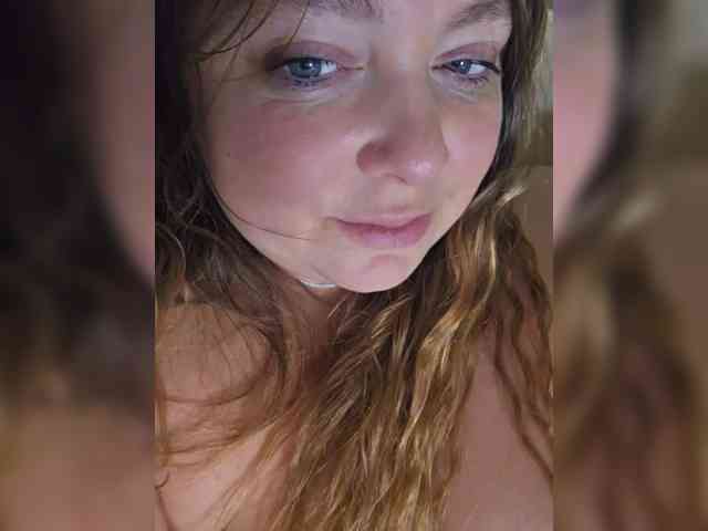 FLUFFY_BEAUTY webcam