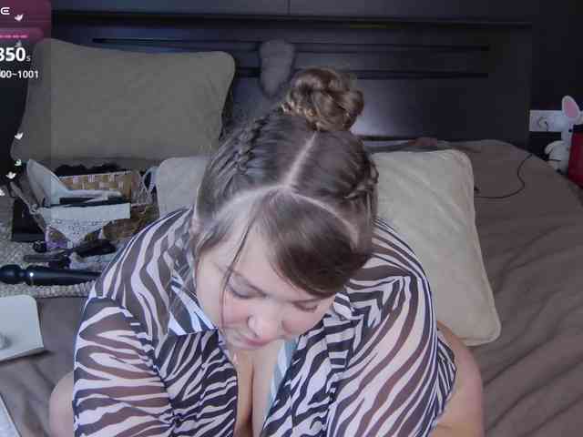 FLUFFY_BEAUTY webcam