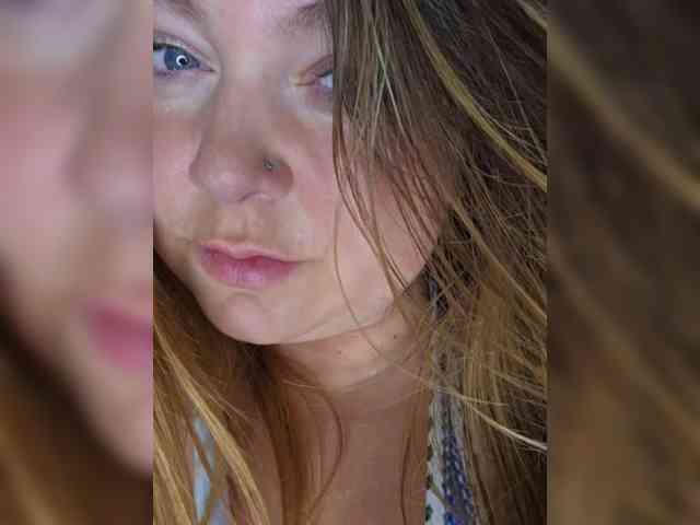 FLUFFY_BEAUTY webcam