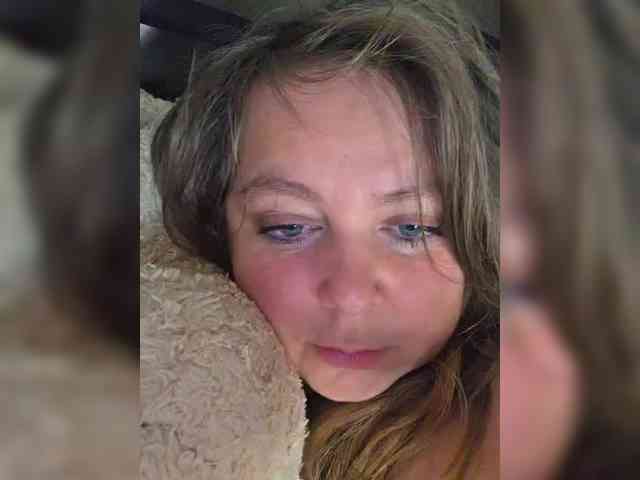 FLUFFY_BEAUTY webcam