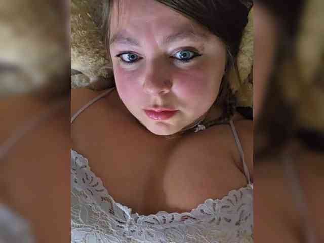 FLUFFY_BEAUTY webcam