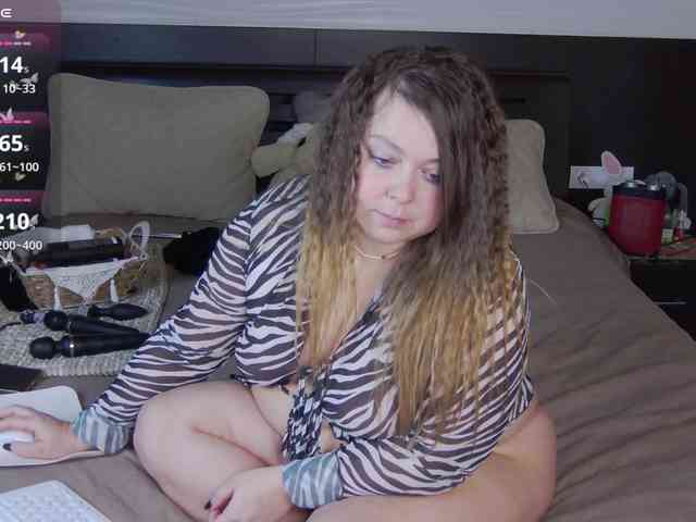 FLUFFY_BEAUTY webcam