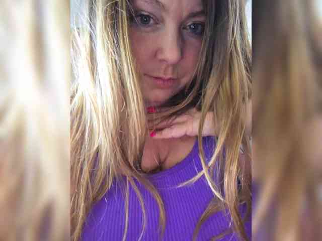FLUFFY_BEAUTY webcam
