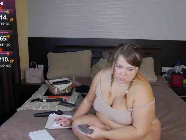 FLUFFY_BEAUTY webcam