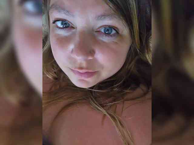 FLUFFY_BEAUTY webcam