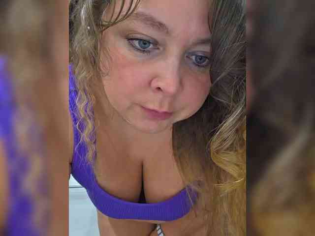 FLUFFY_BEAUTY webcam