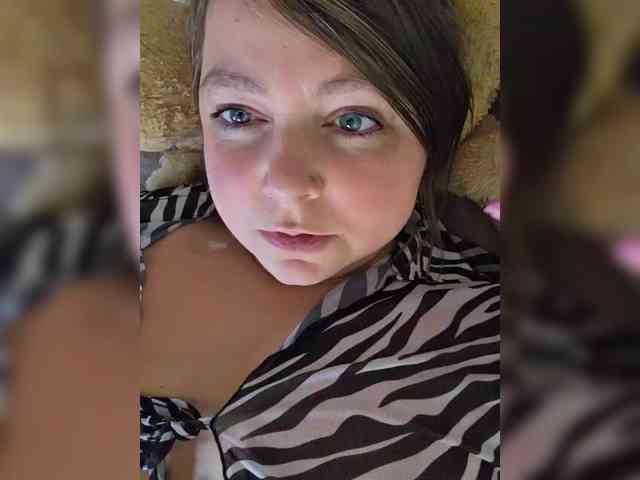 FLUFFY_BEAUTY webcam